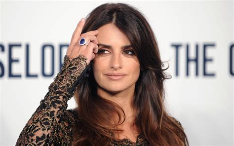 penélope cruz script